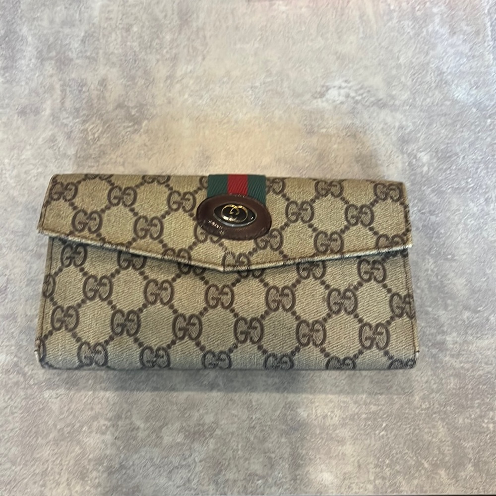 Gucci wallet